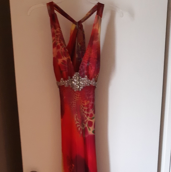 Dress-gown/prom - Picture 2 of 3